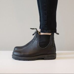 BLUNDSTONE US SIZE 7.5 - WOMEN'S BOOTS